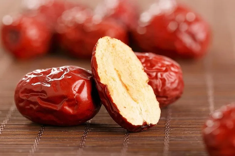 Hàm lượng sắt phong phú hỗ trợ tái tạo hồng cầu hiệu quả cho phụ nữ và người mới ốm dậy.