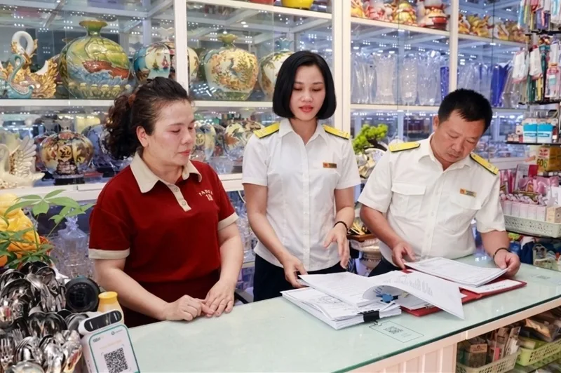 Bảng tỷ lệ phần trăm tính thuế hộ kinh doanh phân hóa chi tiết theo từng ngành nghề năm 2026.
